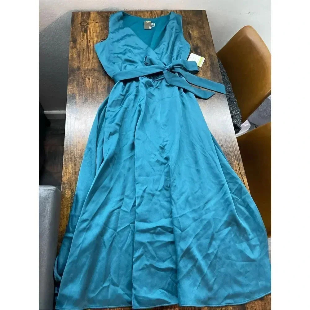 taylor dress midi flowy dres belted size 4